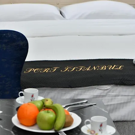 Central Luxury 32 *